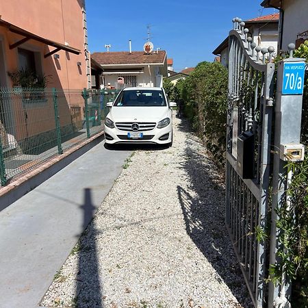 Casa Vacanze Vespucci Torre del Lago Puccini Eksteriør billede